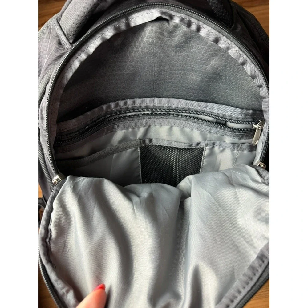 The North Face Women’s Borealis Backpack TNF Black Ashen Purple Lavender Bungee